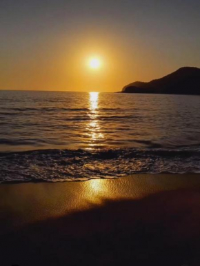 Casa em condomínio próximo à praia